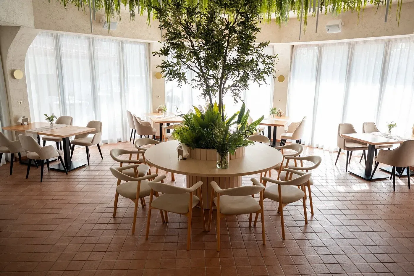 LA BULEVARD — Detaliu interior